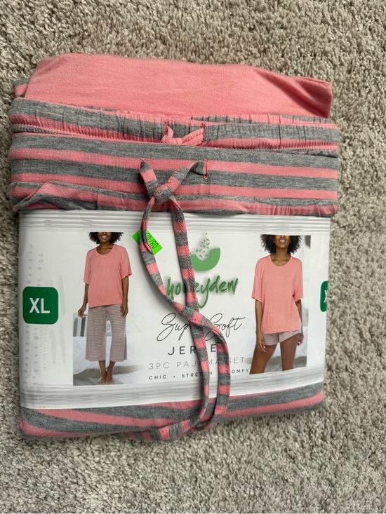 Honeydew Intimates Other - NWT XL Honeydew Intimates Salmon & Gray Striped 3-Piece Pajama Set